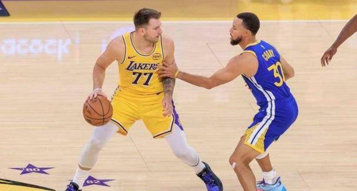 库里关键节点精彩发挥,fpx带队取胜了吗 库里关键节点精彩发挥,fpx带队取胜了吗