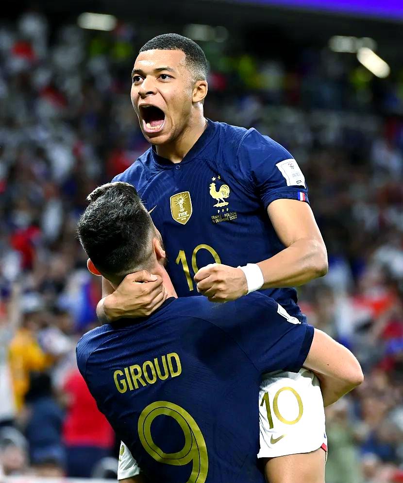 姆巴佩暗示离开巴黎出国踢球 被法国媒体喷出阴影 姆巴佩暗示离开巴黎出国踢球 被法国媒体喷出阴影